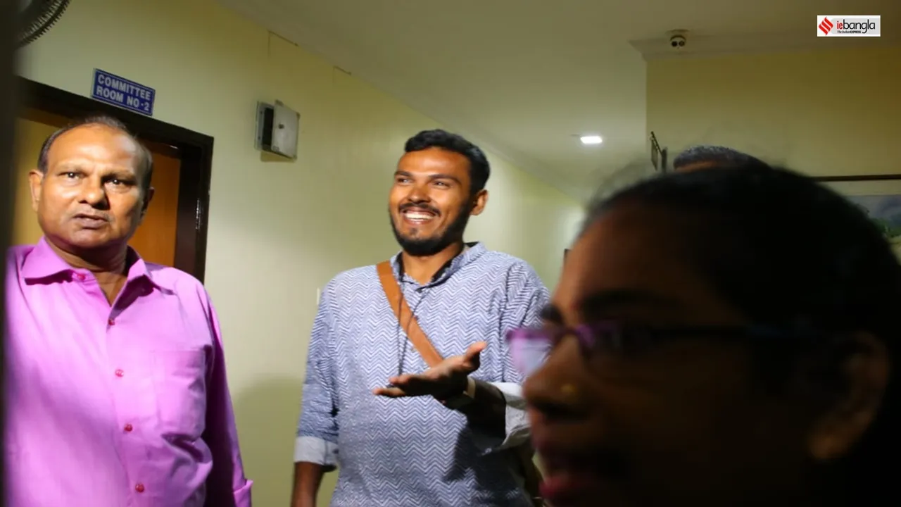 Jadavpur University investigation committee interrogated Aritra Majumder alias Alu in the student death case , দীর্ঘ জিজ্ঞাসাবাদের পর হাসিমুখেই যাদবপুর ছাড়লেন 'আলু'! কী বললেন?