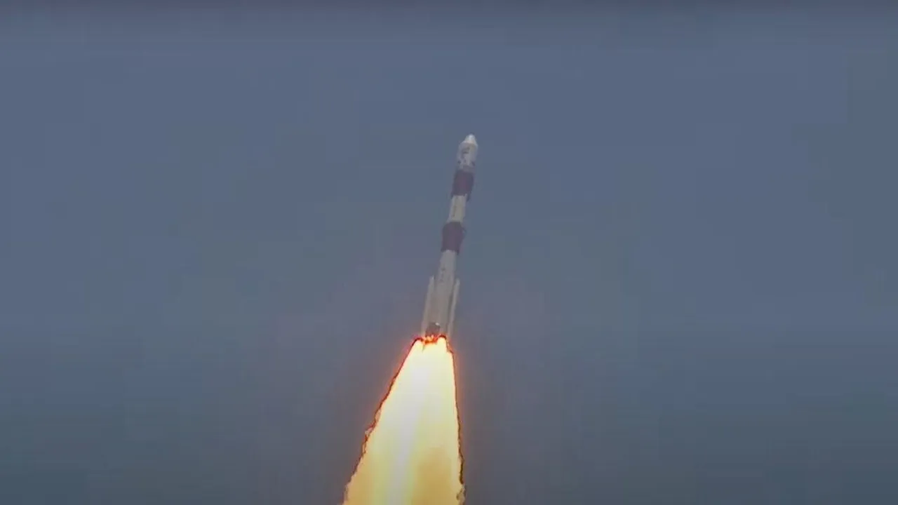Aditya L1 Launch LIVE: চাঁদের পর সূর্যের দেশে পাড়ি ইসরোর | ISRO LIVE | ieBangla
