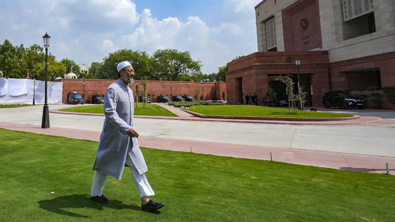 Asaduddin Owaisi Women's Reservation Bill | Owaisi Networth