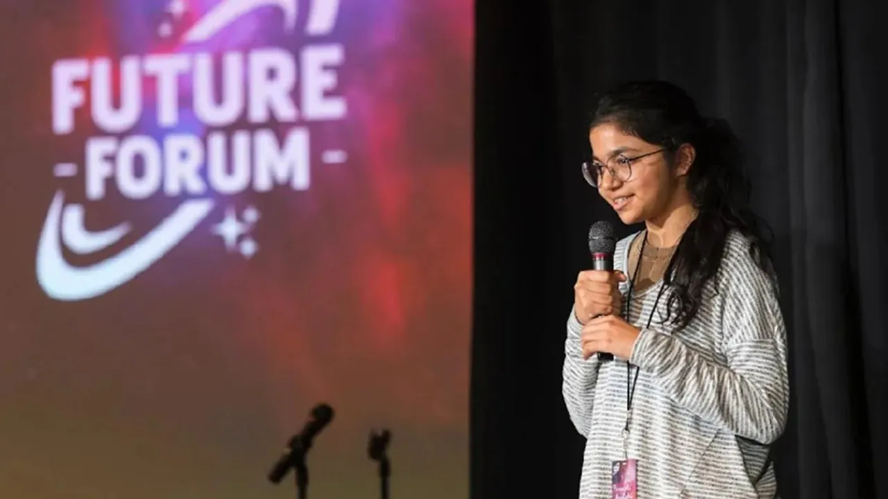 "age,entrepreneurship,technology startup,data extraction,machine learning,Pranjali Awasthi"