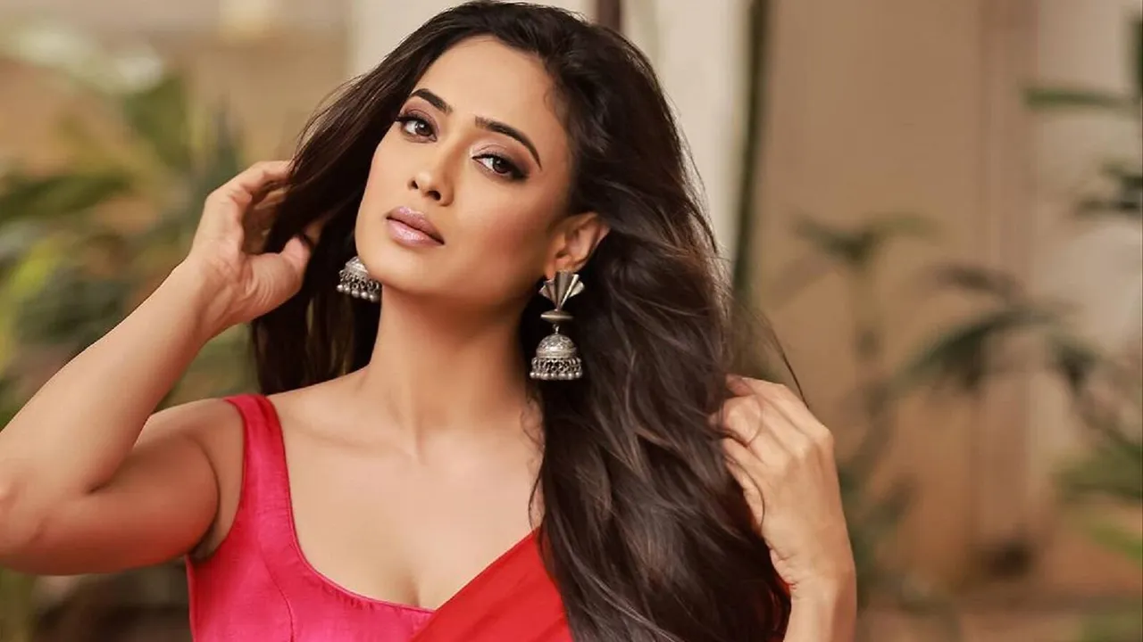 Shweta Tiwari is the owner of luxury cars like BMW, Audi, know actress net worth