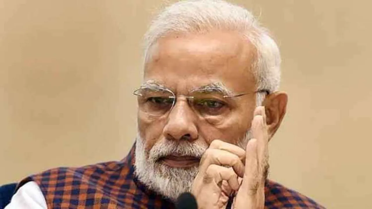 gujarat news, Morbi news,Dalit asked for salary, businesswoman put shoe in your mouth-stwr, Gujarat Dalit attorocitity, Gujarat Dalit, Gujarat Dalit crimes,