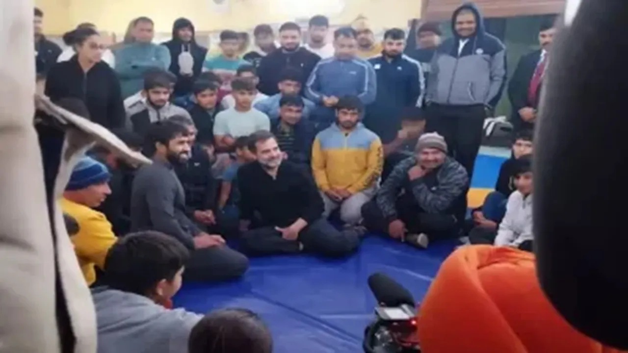 rahul gandhi, wrestling federation of india suspension, Rahul Gandhi meets wrestlers in haryana, wfi suspension protest, bajrang punia meets Rahul Gandhi, Rahul Gandhi meets bajrang puna in haryana",