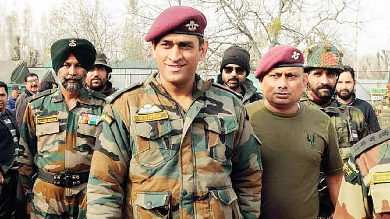 indian-army-dhoni