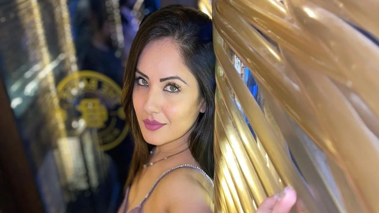 puja banerjee, puja banerjee tollywood actress, puja banerjee house on fire, puja banerjee news, পুজা বন্দ্যোপাধ্যায় , পুজার বাড়িতে আগুন, puja banerjee kolkata house, viral story, tollywood news, entertainment news, Bollywood news, latest entertainment news, টলিউড, বলিউড, বিনোদন, বাংলার বিনোদন, আজকের বিনোদনের খবর, ie entertainment news, entertainment update, Indian express entertainment news