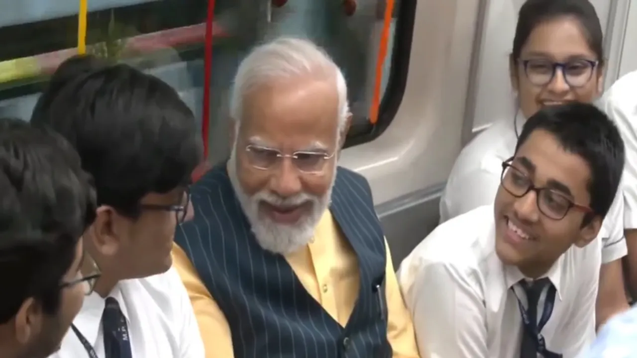 Kolkata Underwater Metro Live, India First Underwater Metro, Kolkata Metro Live Updates, PM Modi In Kolkata