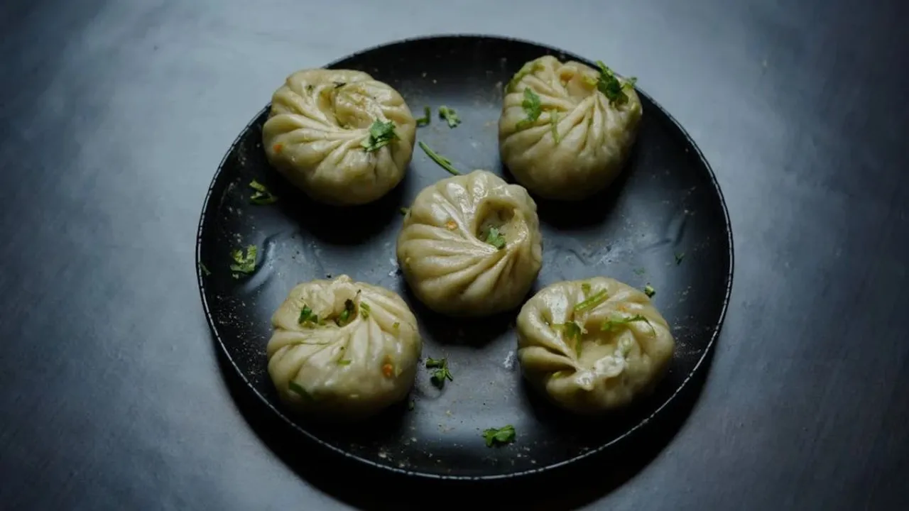 know how eating momos is risky for health