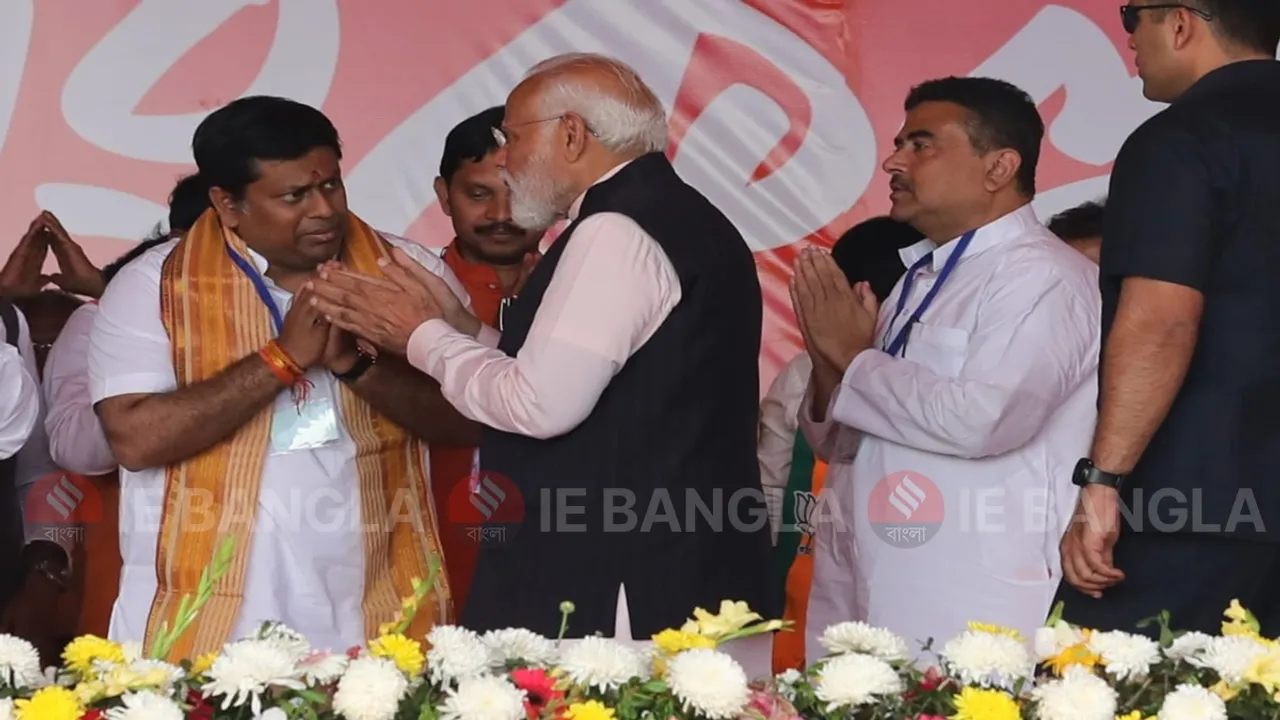 PM Modi Arambagh Rally muslim women vote bjp lok sabha poll 2024 , লোকসভা নির্বাচনে তৃণমূলের বিরুদ্ধে ইস্যুর সুর বাঁধলেন মোদী, লক্ষ্য এবার মুসলিম মহিলা ভোটেও