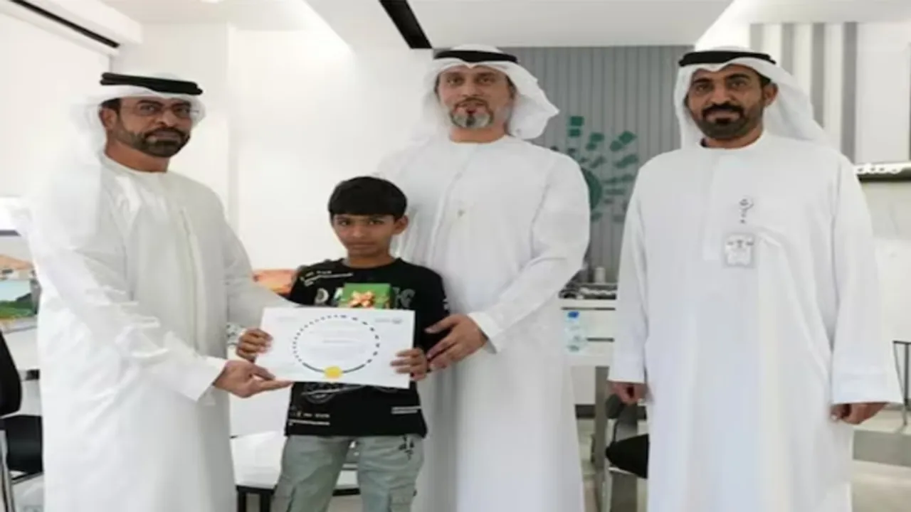 ,trending,indian boy,dubai,dubai tourist area,lost watch,returned,certificate,dubai tourist police department,tourist,viral news,dubai news,dubai tourism,trending news,Polic
