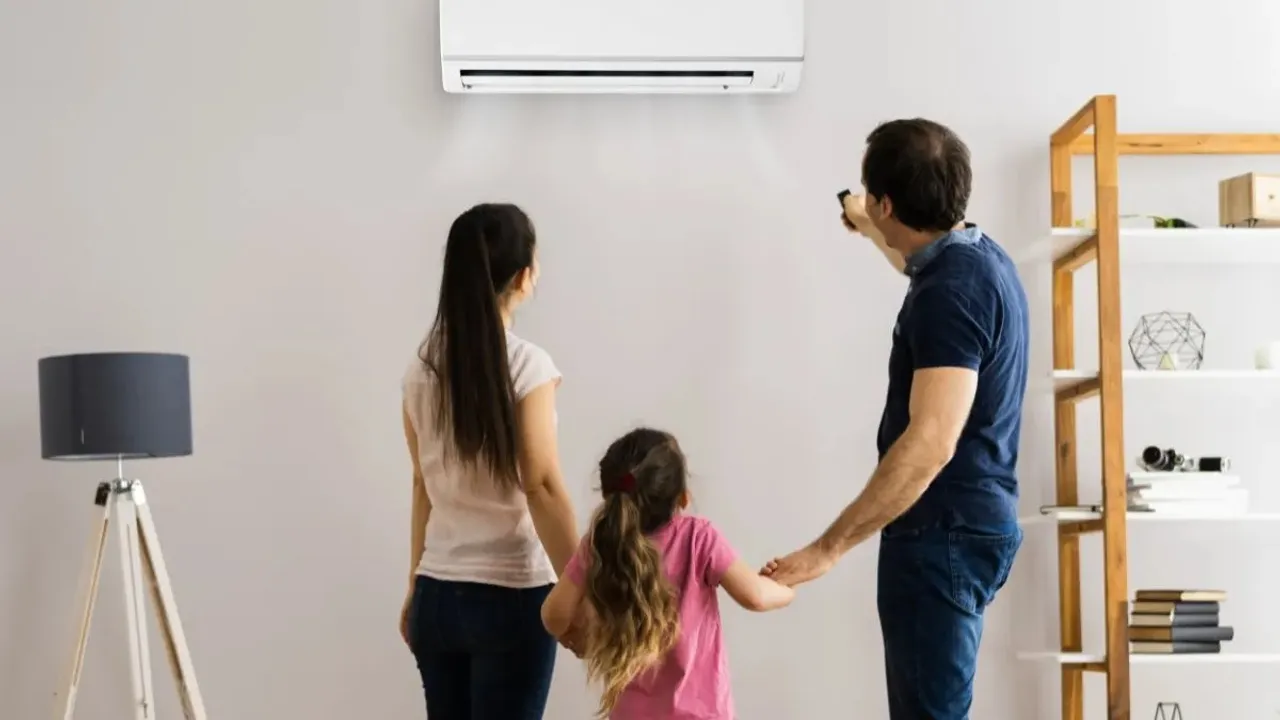 AC, Aircondition, AC wifi connectivity, smart diagnose system in AC,