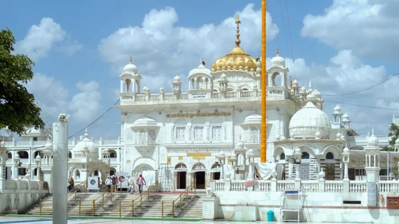 Sikh langar tradition