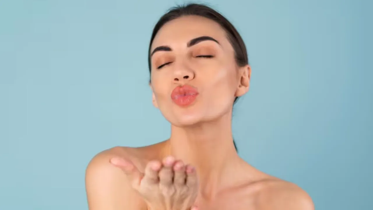 low cost tips to keep lips soft and smooth