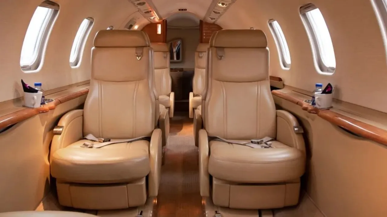 learjet 45 aircraft (1)