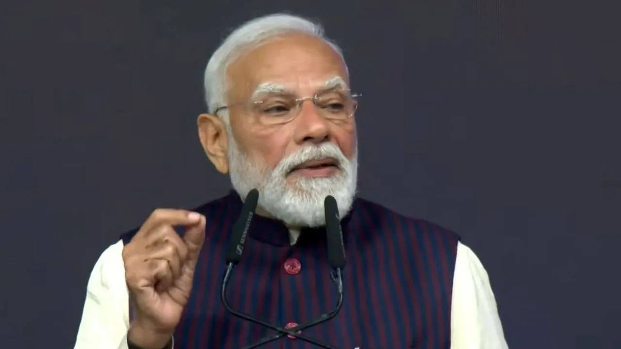 pm narendra modi gujarat