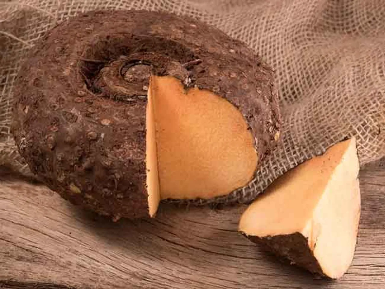 Suran is an effective remedy to get rid of piles.