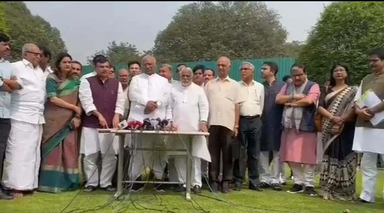 Rahul Gandhi, parliament session, delhi, mallikarjun kharge