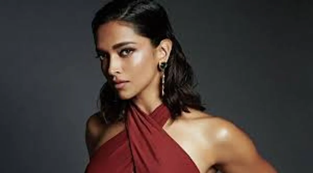 Recently, celebrity fitness trainer Yasmin Karachiwala posted a video of an intense workout session by the Piku actor. (Source: Deepika Padukone/ Instagram)