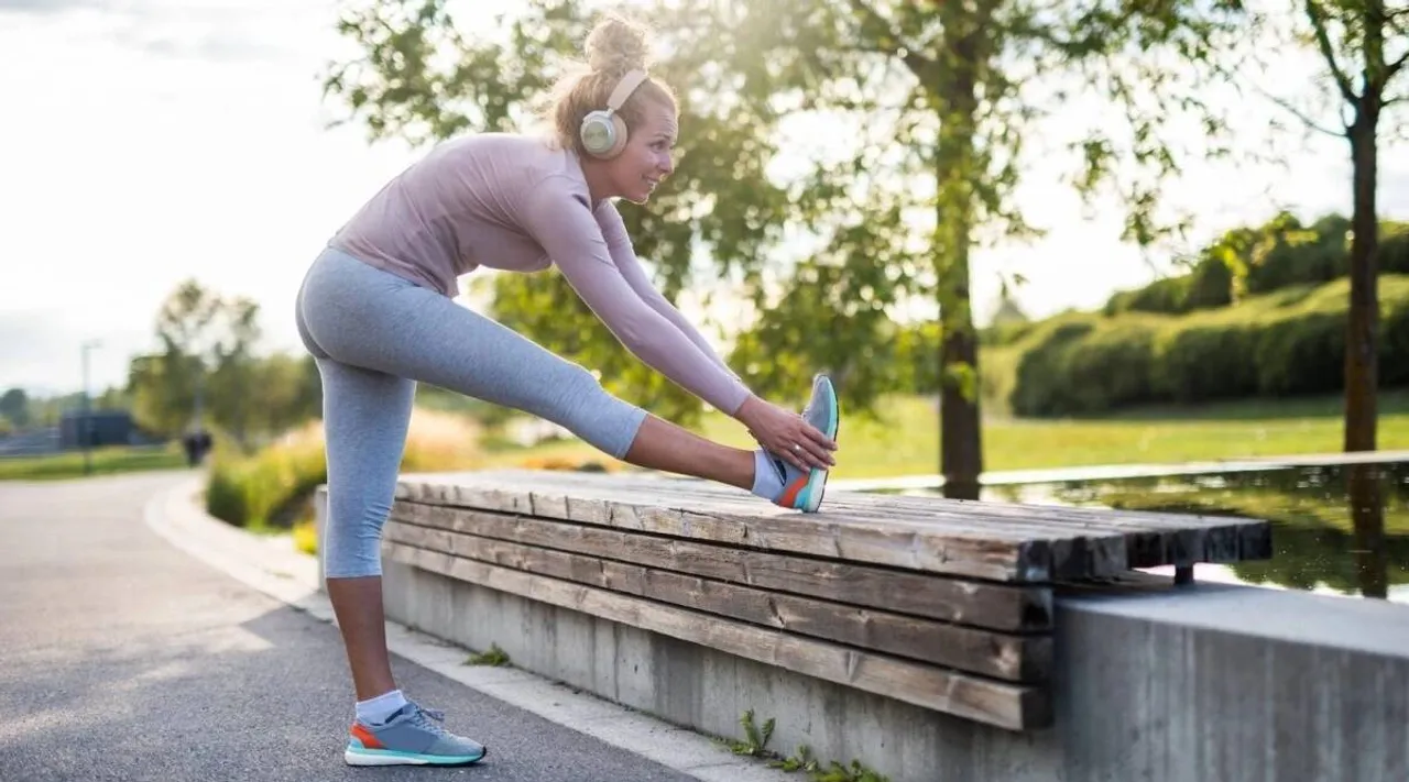 Here's how stretching helps you