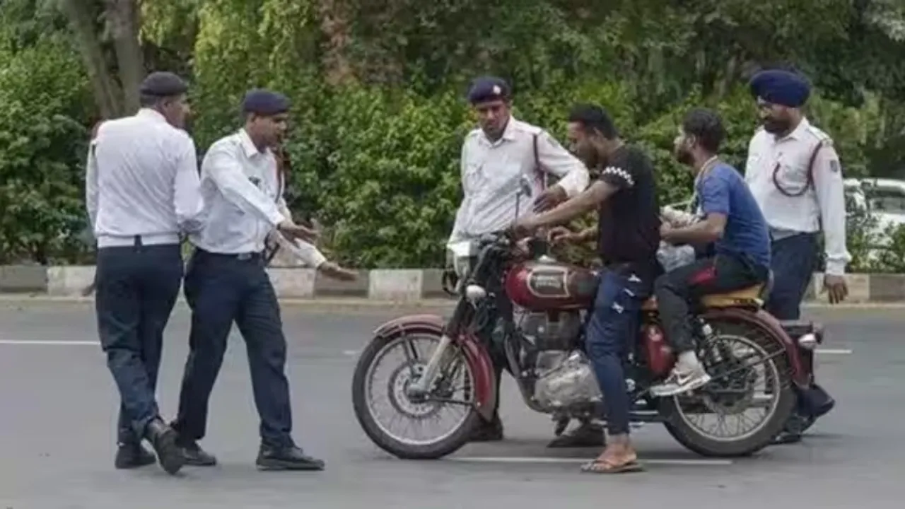 Traffic Challan | Traffic e Challan | how to complaint against Traffic Challan | Traffic Rules | E Challan | Trafic Police | Auto News