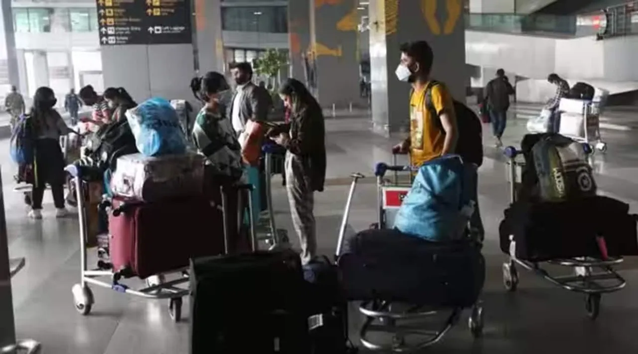 Indian students future in canada, Indian Students in canada, indian students eyeing Canada, canda higher studies, indian students families worried about India canada row, India canada political dispute, indian express news