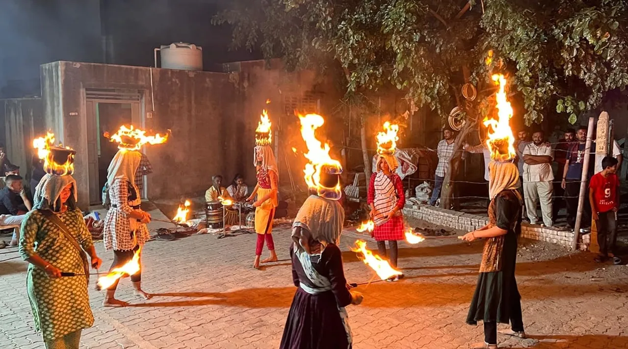 No love jihadi in Garba pandal, Gujarat govt, Vishwa Hindu Parishad, pandals during Navratri, VHP, Gujarat BJP, indian express news