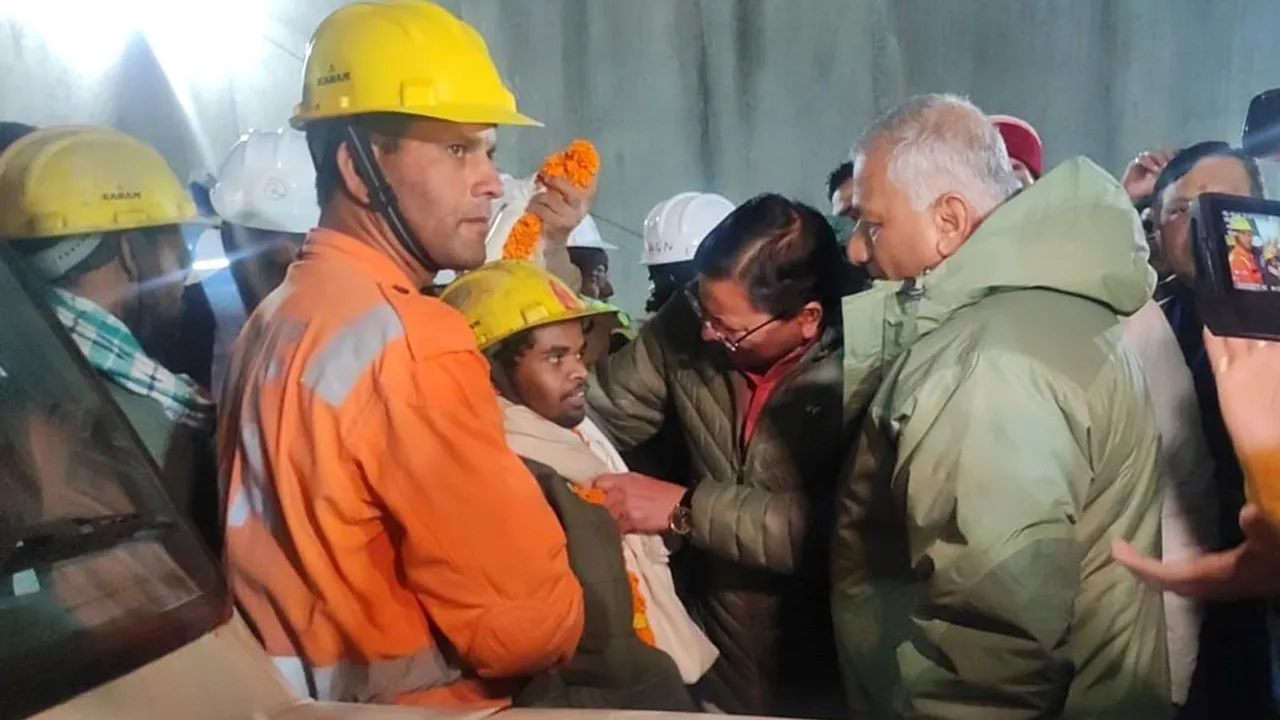 Uttarkashi Tunnel Rescue - પીએમ મોદીની ઉત્તરકાશી ટનલ બચાવ અભિયાનમાં સફળતા બાદ ભાવુક પોસ્ટ, ટ્વિટર પર લખ્યું- તમારી હિંમત અને ધિરજ દરેકને પ્રેરણા આપે છે