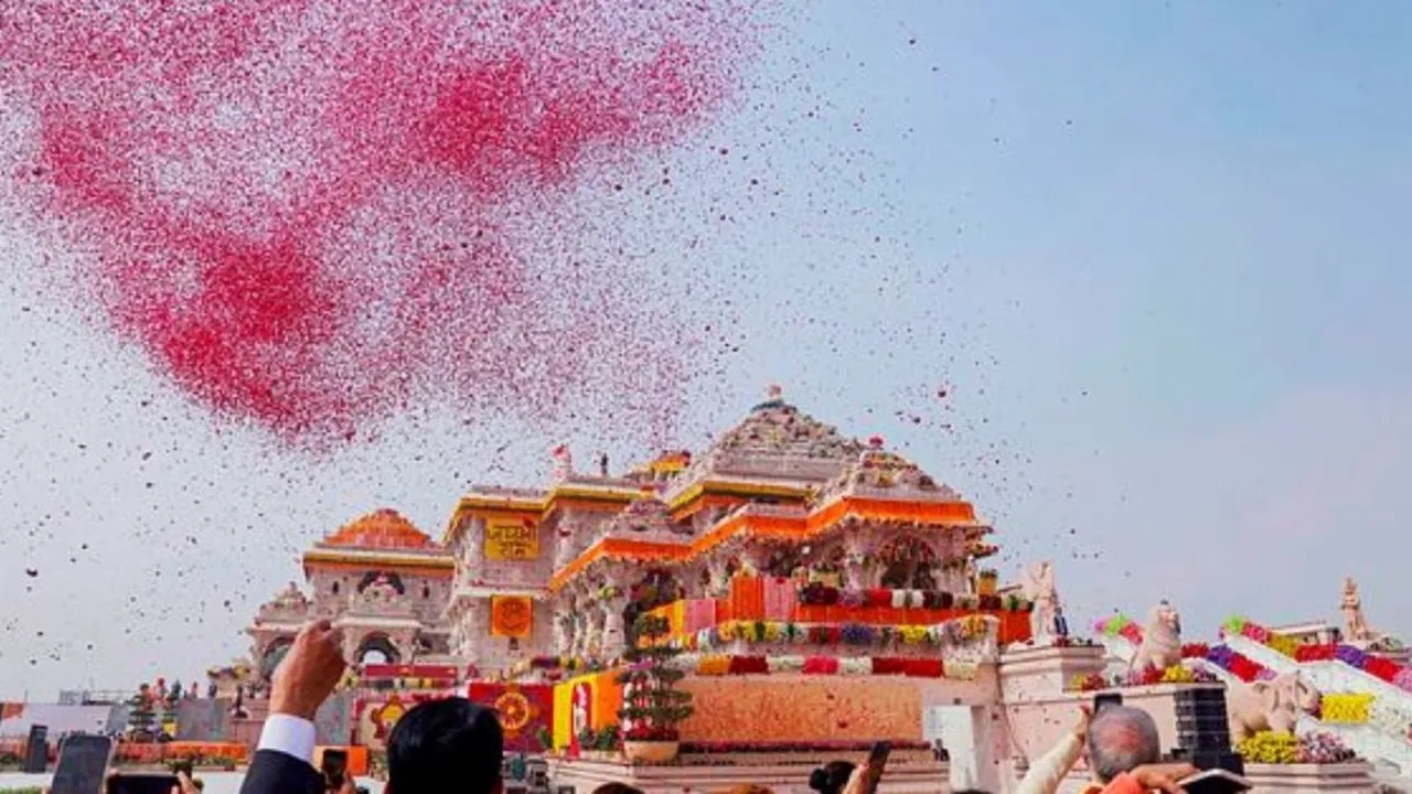 NCERT Textbook: એનસીઇઆરટી પાઠ્યપુસ્તકમાં અયોધ્યા પ્રકરણ - બાબરી મસ્જિદ નહીં ત્રણ ગુંબજનું માળખું, જાણો ક્યા ક્યા ફેરફાર થયા