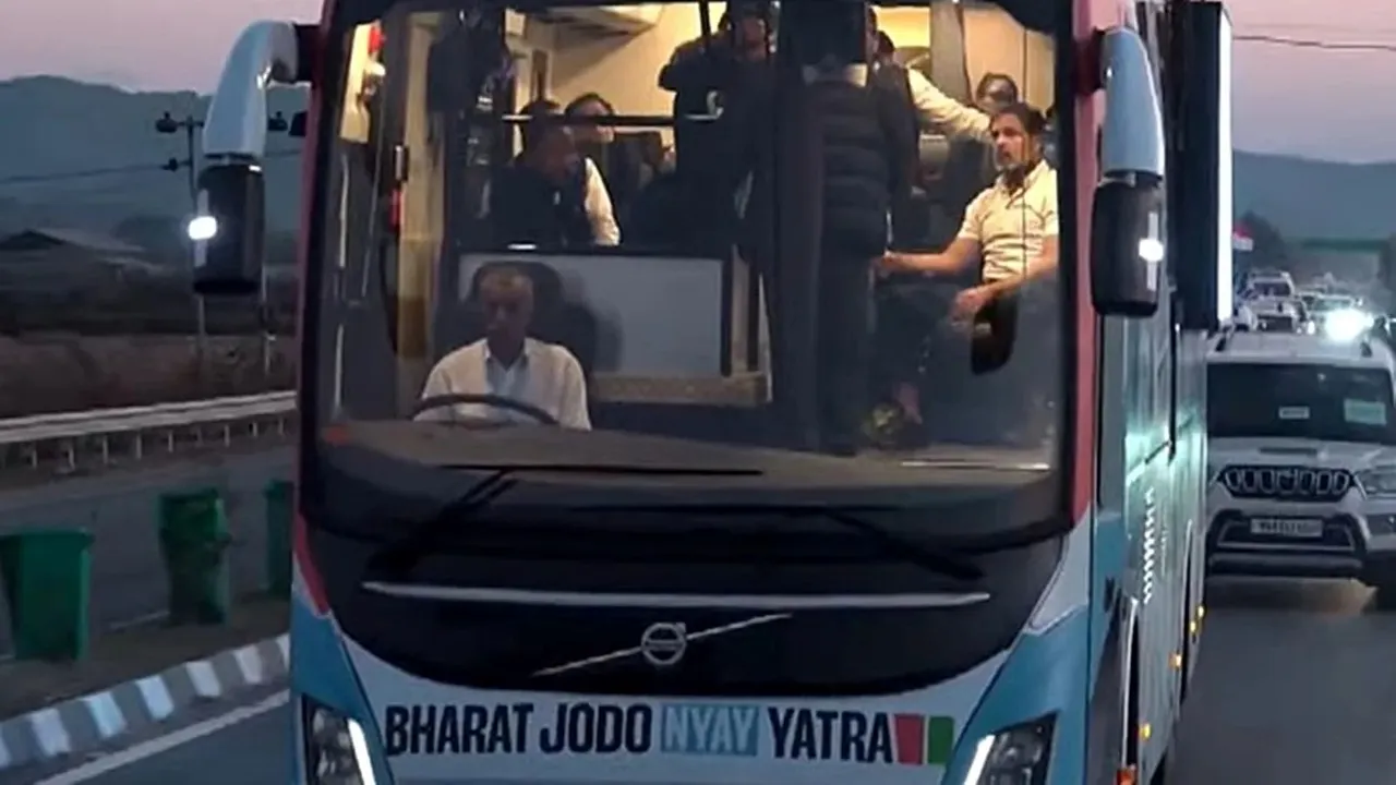 ભારત જોડો ન્યાય યાત્રા : રાહુલ ગાંધીનો વડાપ્રધાન મોદી પર પ્રહાર, દેશને બે ભાગોમાં વહેંચી દીધો