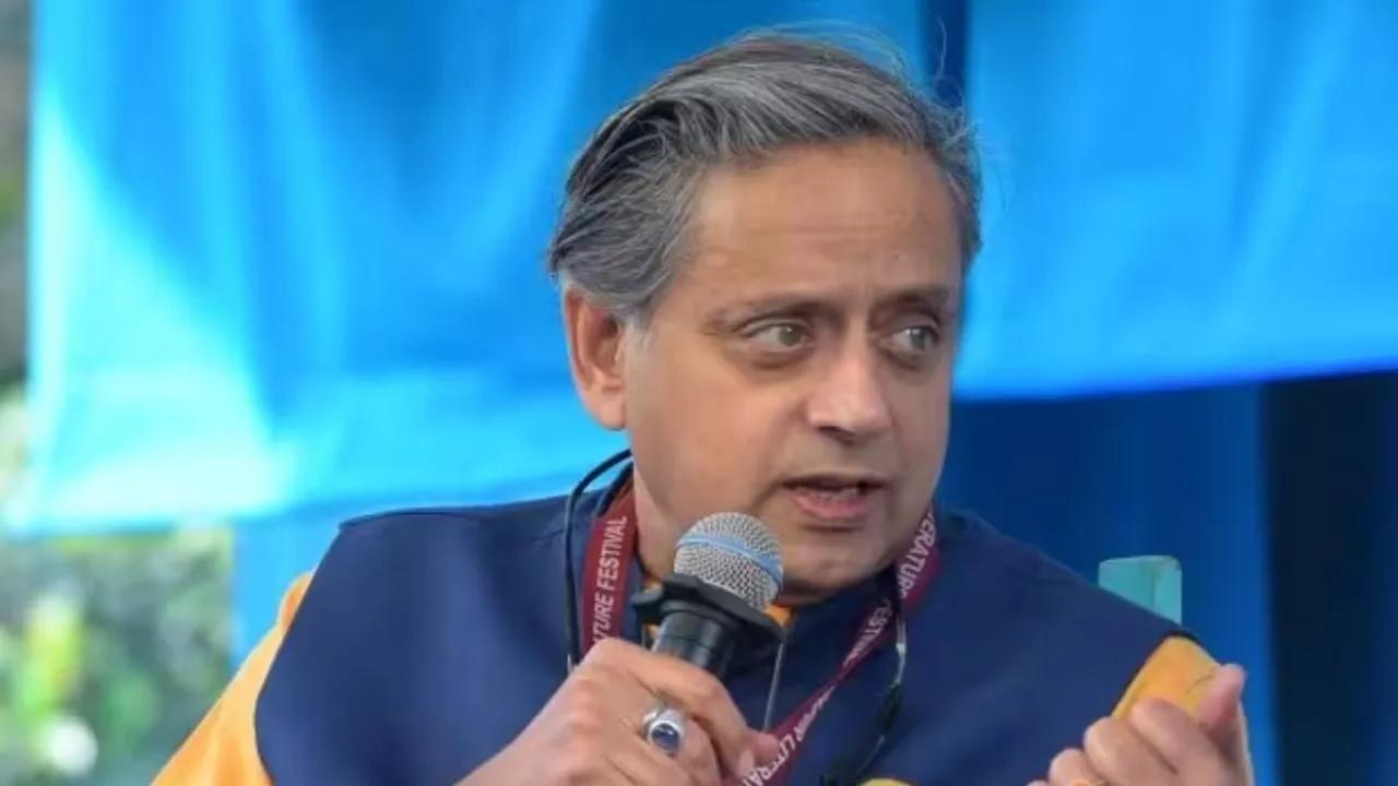 shashi tharoor, congress leader, maldives issue