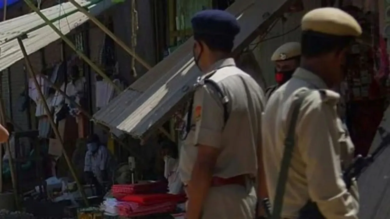 Tripura Police in Gujarat Minor Girl rescuing