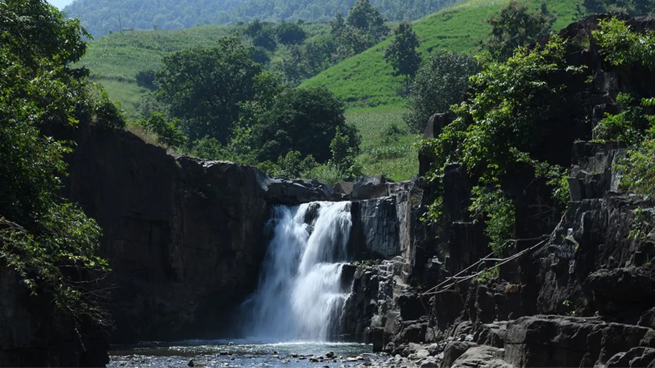 waterfall in gujarat | waterfall near ahmedabad | zanzari waterfall | galteshwar | chanod | zarwani waterfall | ninai waterfall | kabirvad | Chandod Karnali Triveni Sangam | summer vacation places