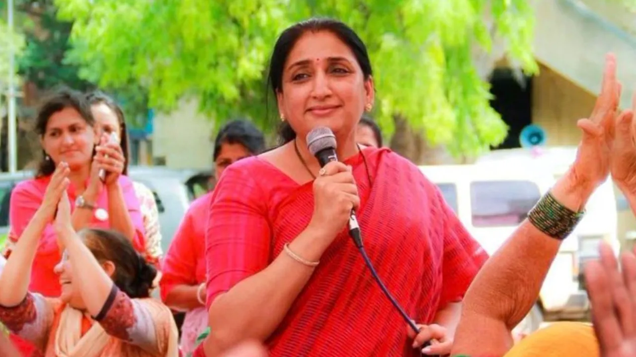 sunetra pawar, ajit pawar wife sunetra pawar