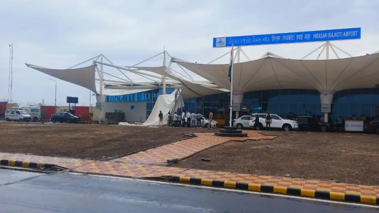 Rajkot Airport, Rajkot International Airport canopy collapses, Rajkot International Airport