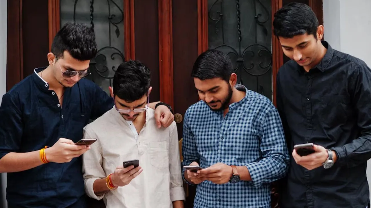 Mobile Users | Smartphone Users | indian Mobile markets