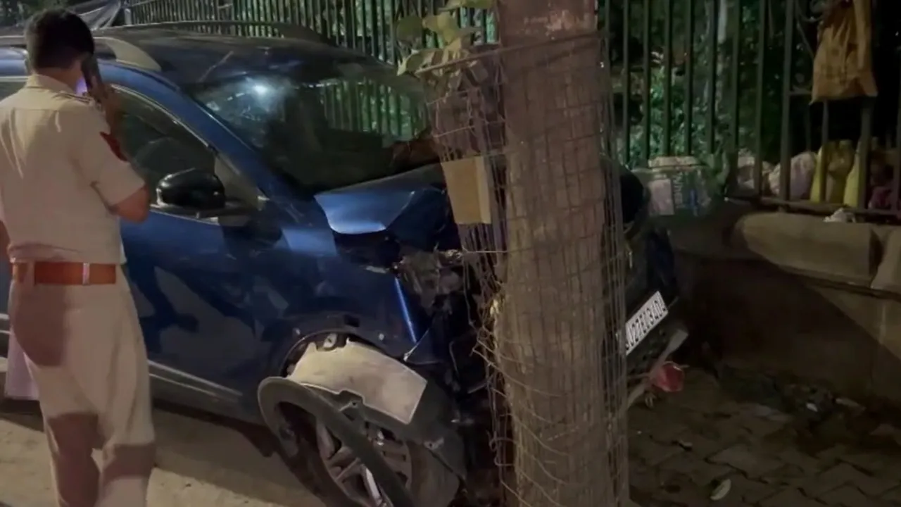 Vadoara Accident Car