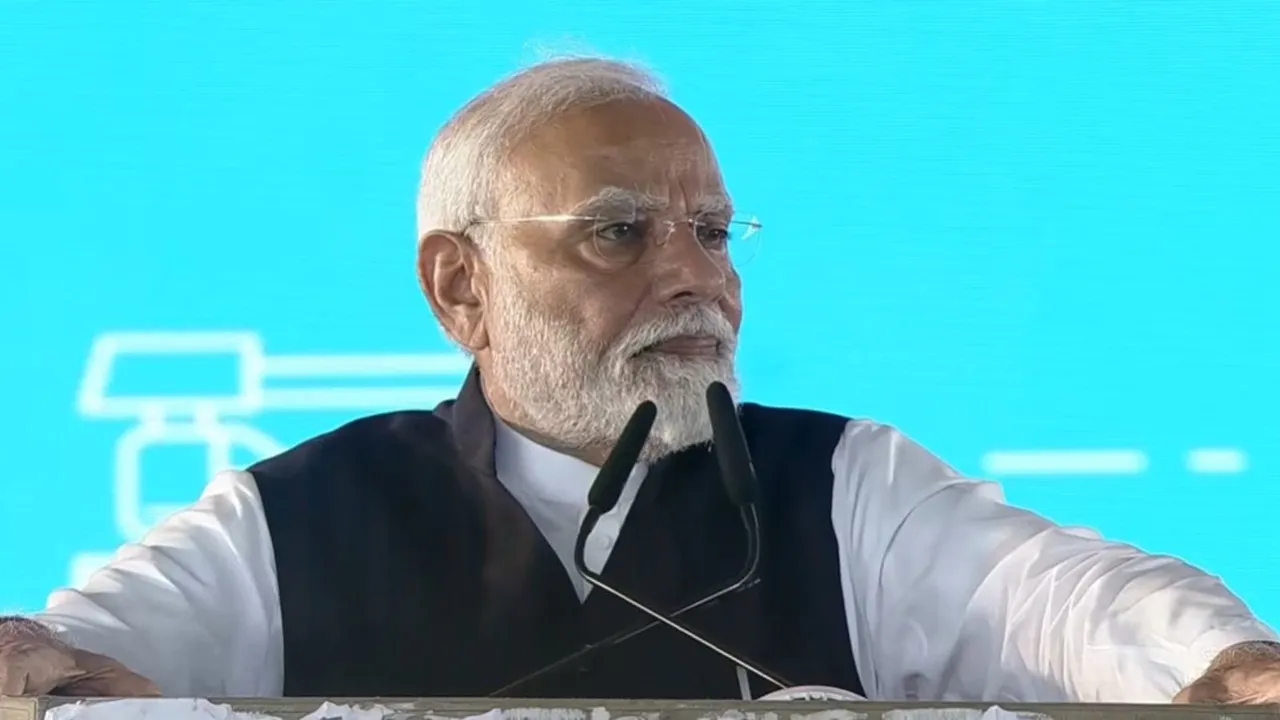 PM Narendra Modi Maharashtra, PM Narendra Modi, Maharashtra