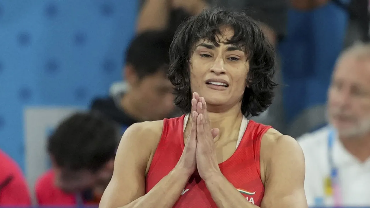 Vinesh Phogat: પેરિસ ઓલિમ્પિકમાં વિનેશ ફોગાટ કેમ વજન ઘટાડી શકી નહીં; કુસ્તીબાજ શા માટે અને કેવી રીતે વજન ઘટાડે છે જાણો