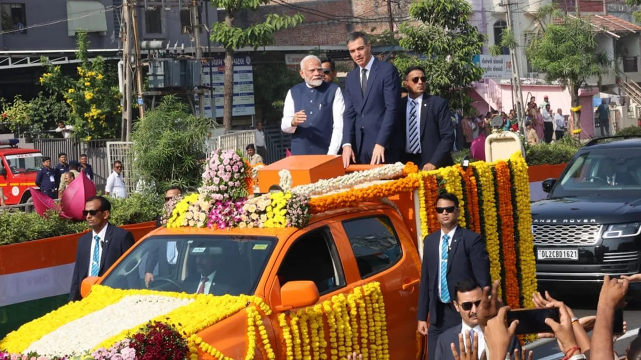 PM Modi and Pedro Sanchez road show in vadodara