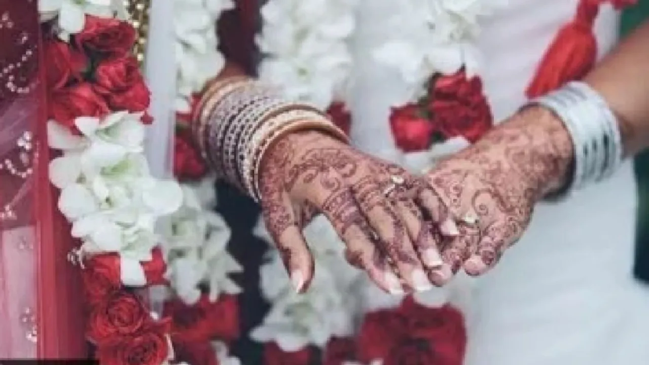 Amroha News, UP News, girl got married, married photo shoot