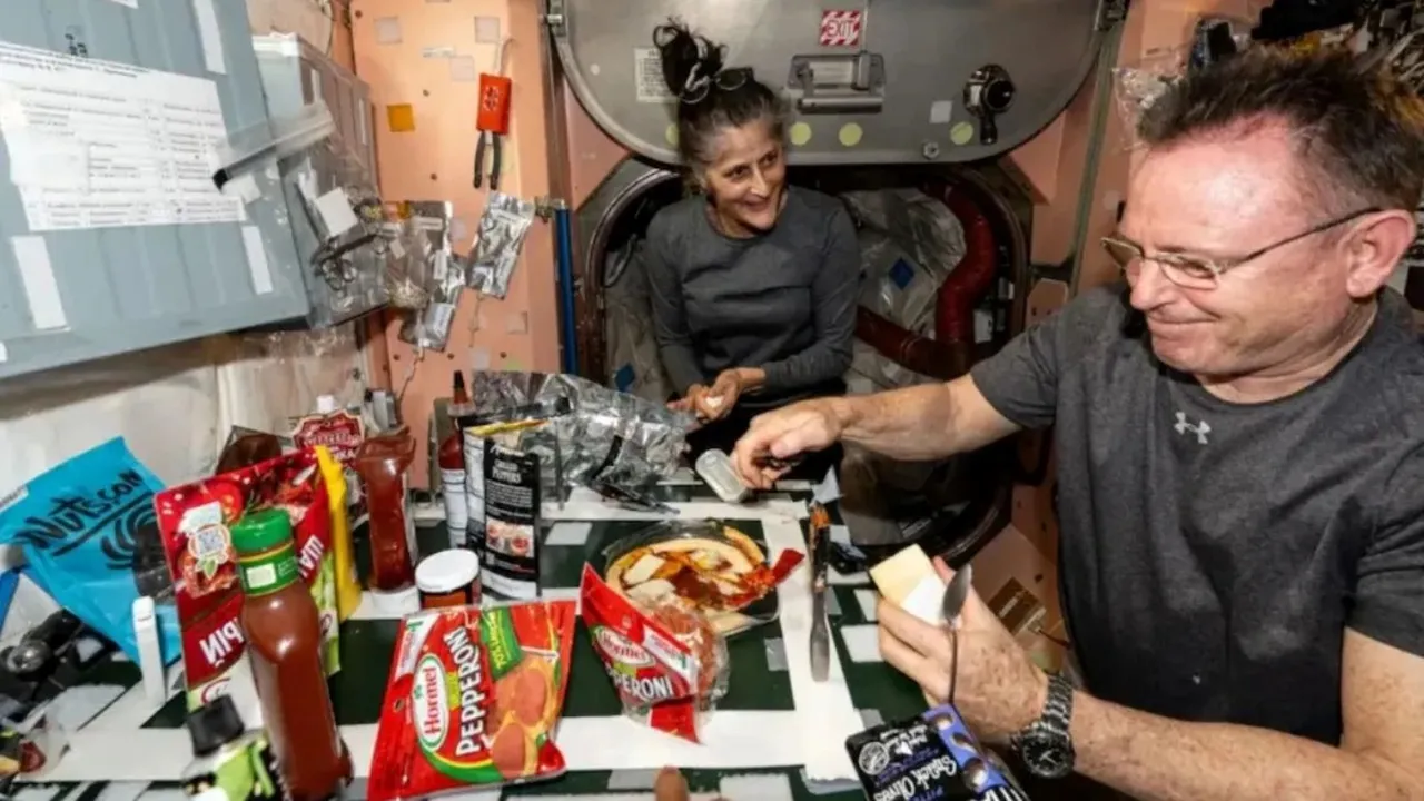 Sunita Williams, NASA