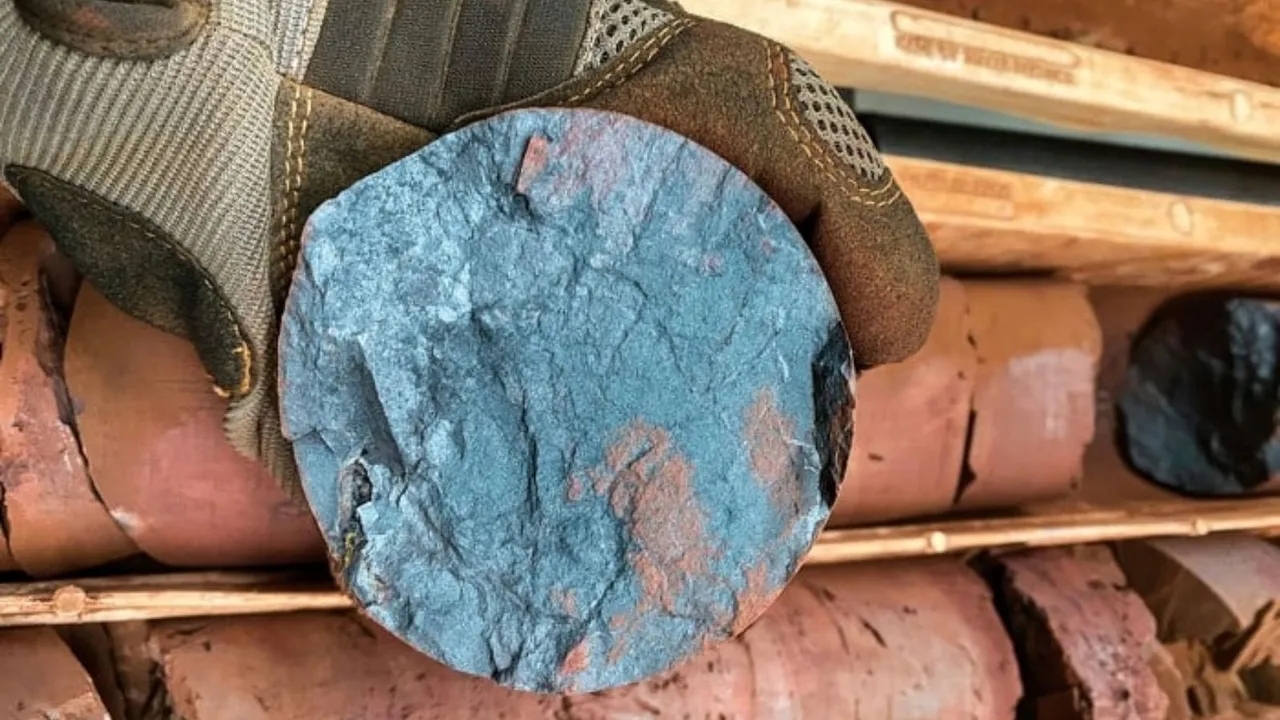 Iron deposit discovered, Iron deposit discovered in Australia,