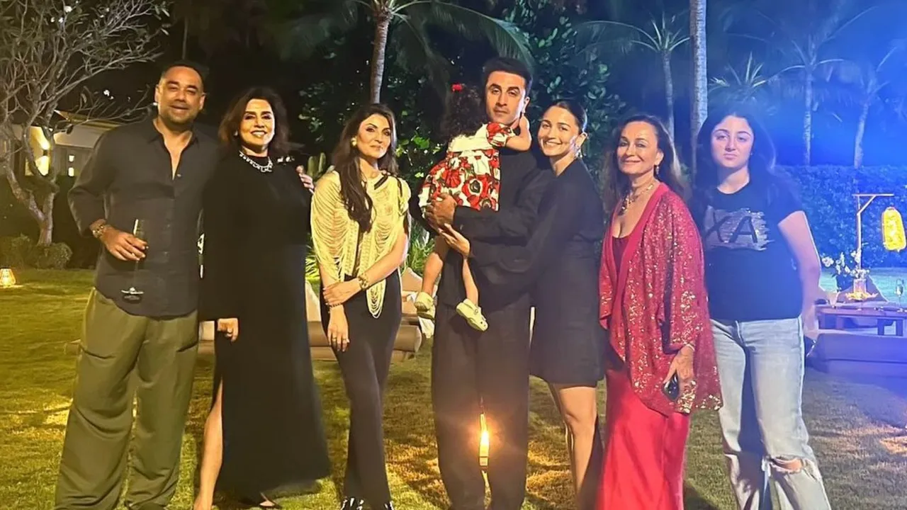_Alia Bhatt Ranbir Kapoor New Year Celebrations photos with family