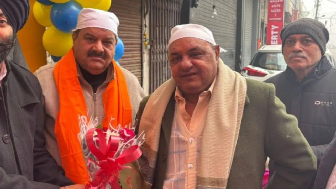 લુધિયાણાથી ચૂંટણી લડનારા AAP ધારાસભ્ય ગુરપ્રીત ગોગી ને માથામાં ગોળી વાગવાના કારણે શુક્રવારે રાત્રે તેમના નિવાસસ્થાને મોત થયું છે | AAP MLA Gurpreet Gogi gunshot death news