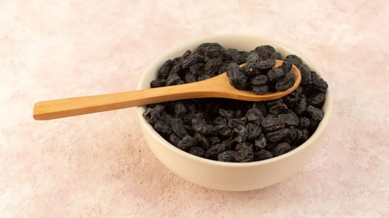 black raisins, black raisins benefits