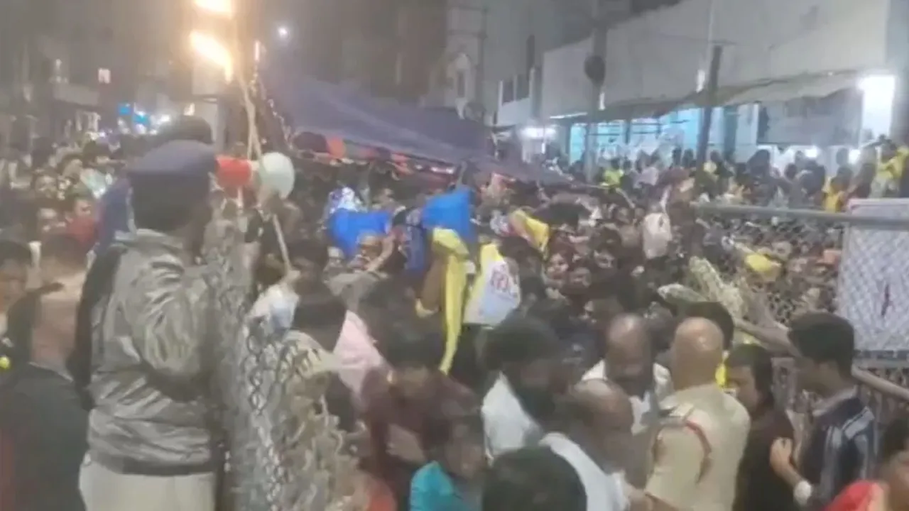 Tirupati temple stampede, four people died,