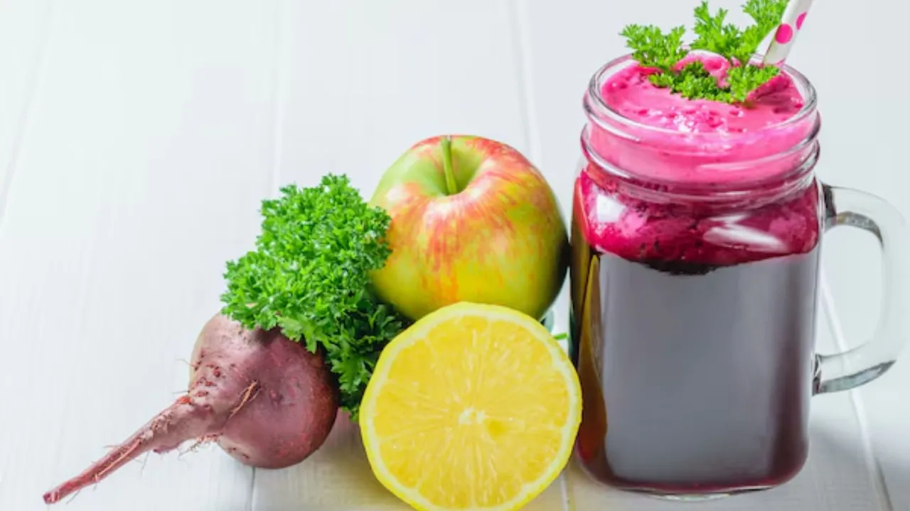 Beetroot apple smoothie