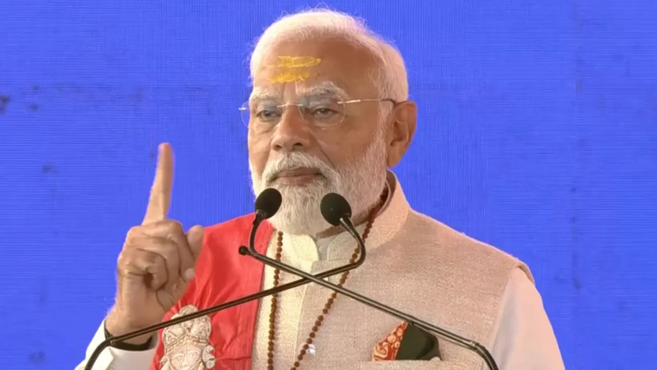 pm narendra modi in bageshwar dham, pm narendra modi