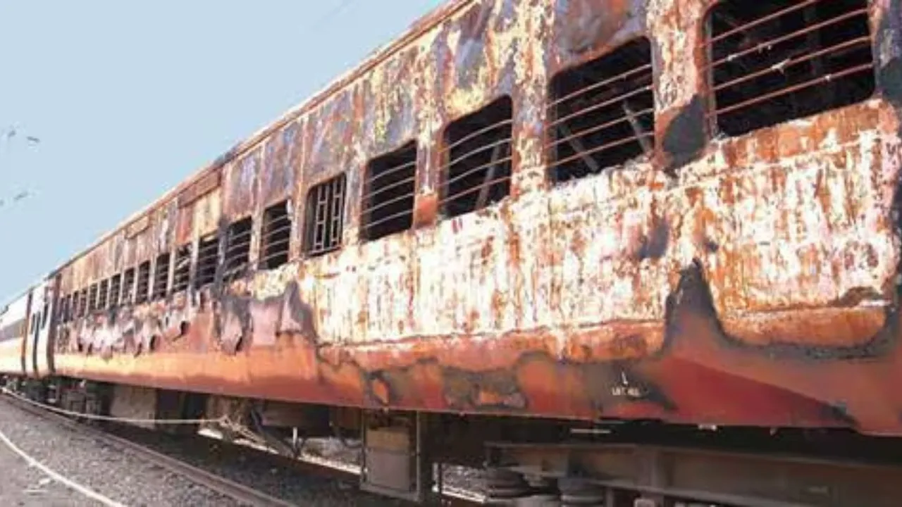 Godhra Riots | Godhra tragedy | Godhra train burning incident | sabarmati train burning accident | Gujarati riots 2002 | Godhra Riots 2002