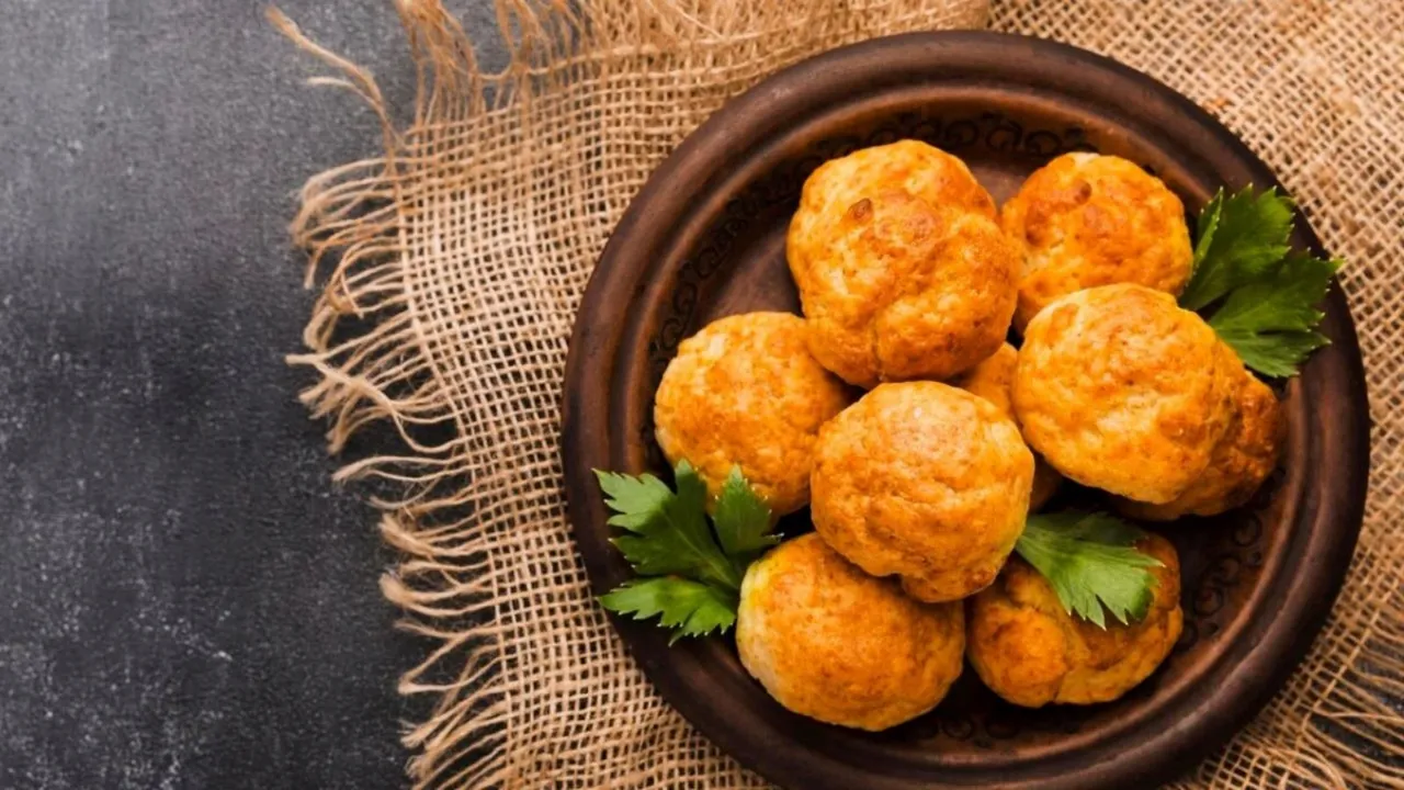 Jodhpuri style Aloo pyaz kachori, Aloo pyaz kachori