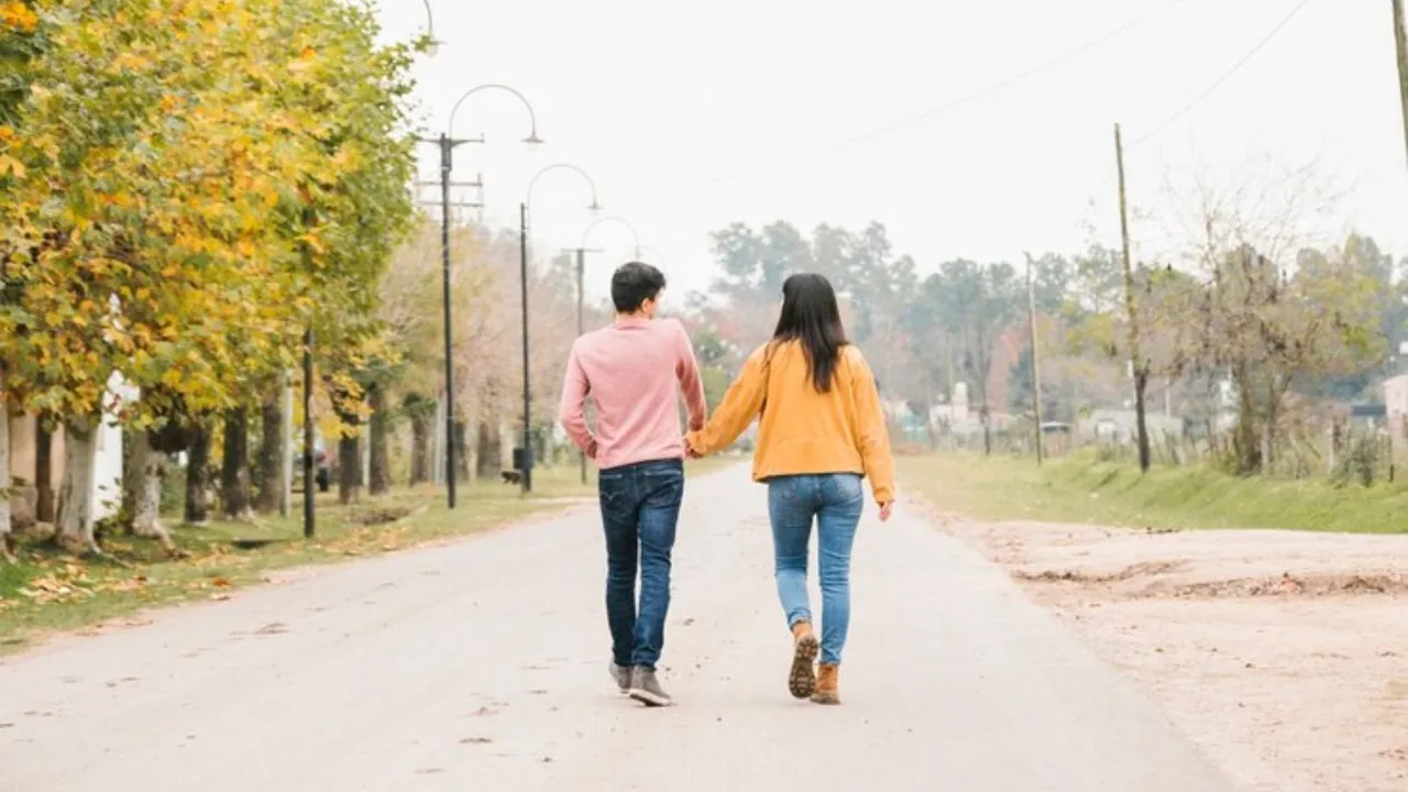 male female run away from home